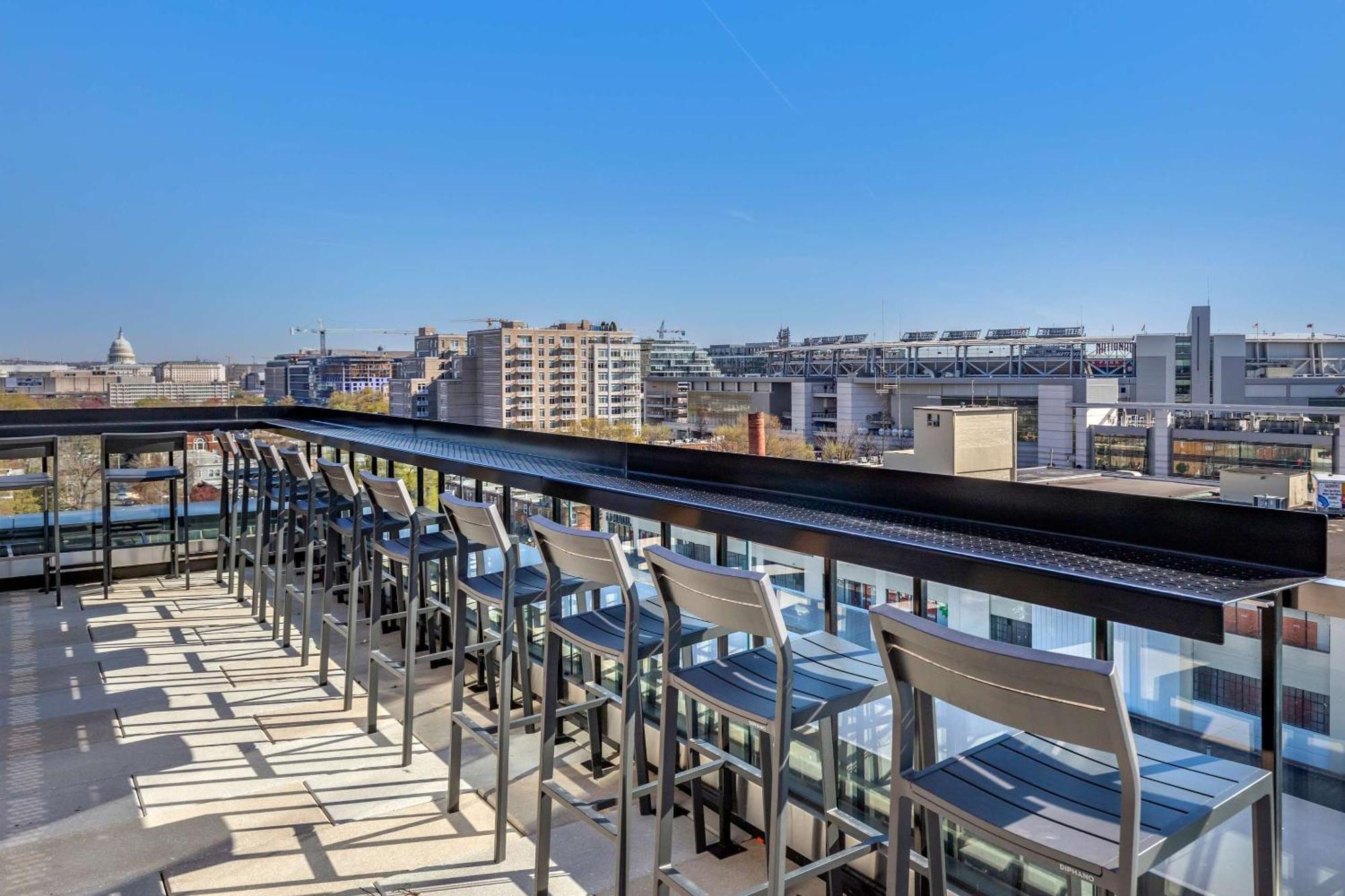 Cambria Hotel Washington Dc Navy Yard Riverfront Bagian luar foto
