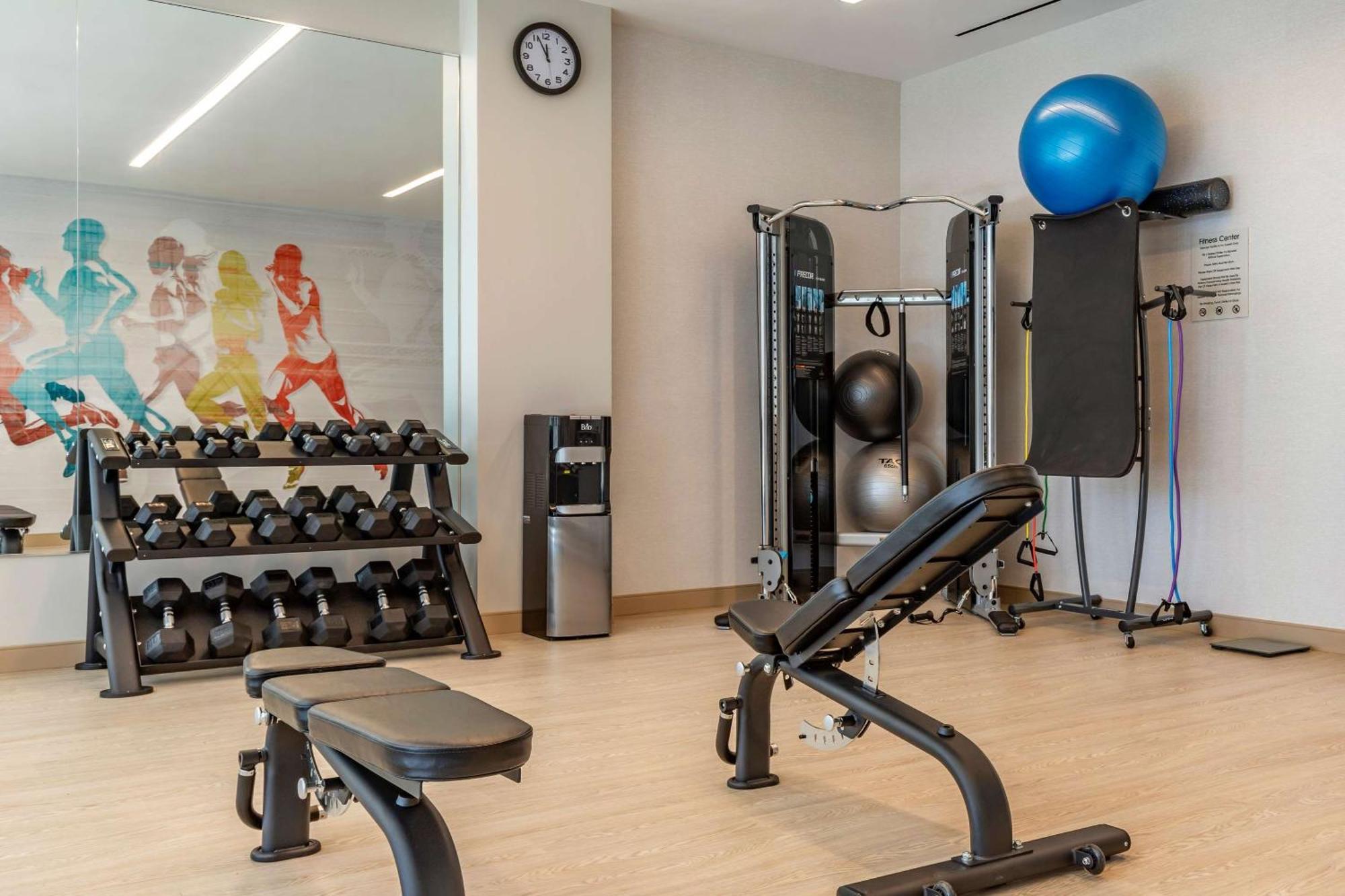 Cambria Hotel Washington Dc Navy Yard Riverfront Bagian luar foto