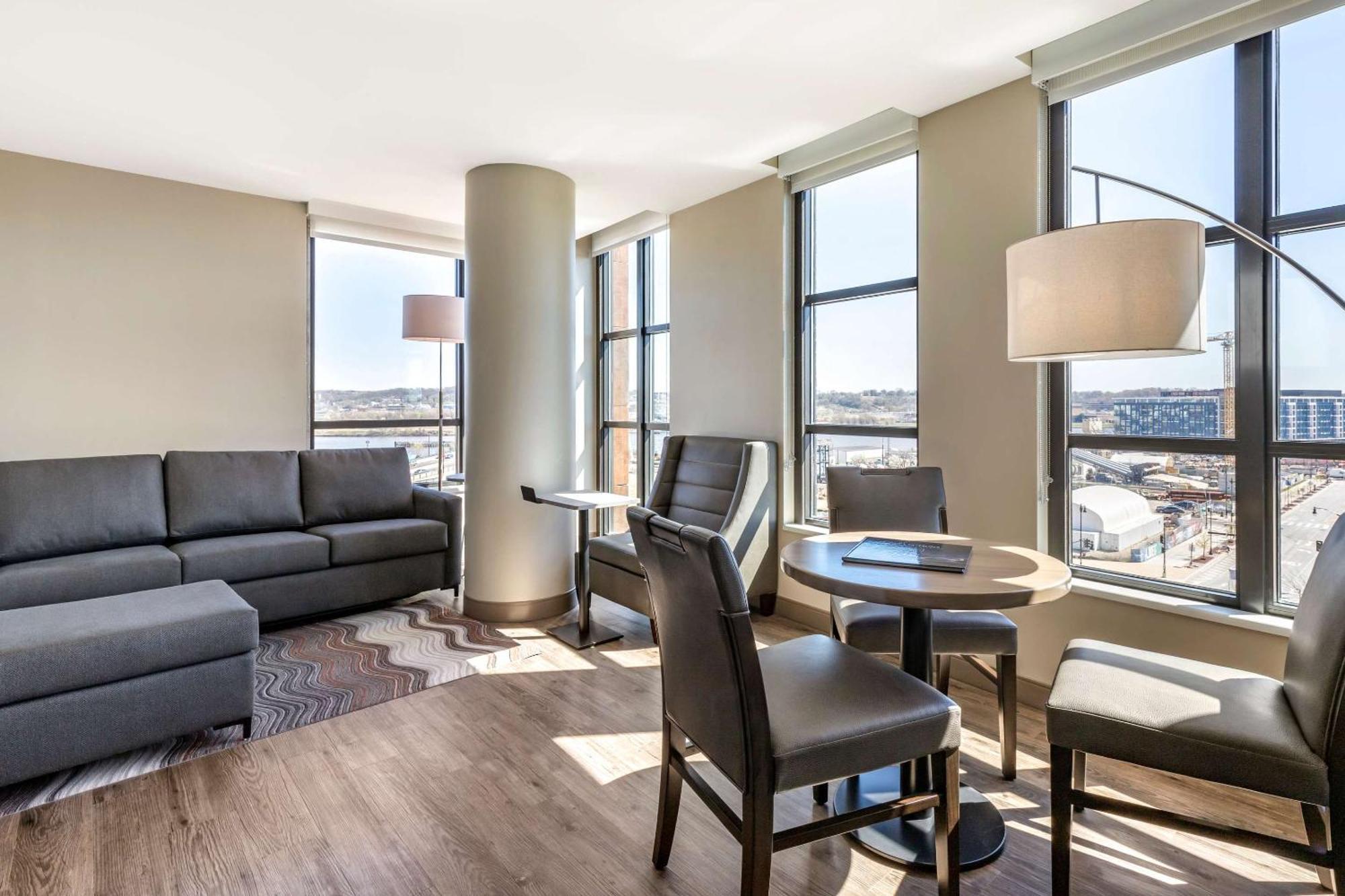 Cambria Hotel Washington Dc Navy Yard Riverfront Bagian luar foto