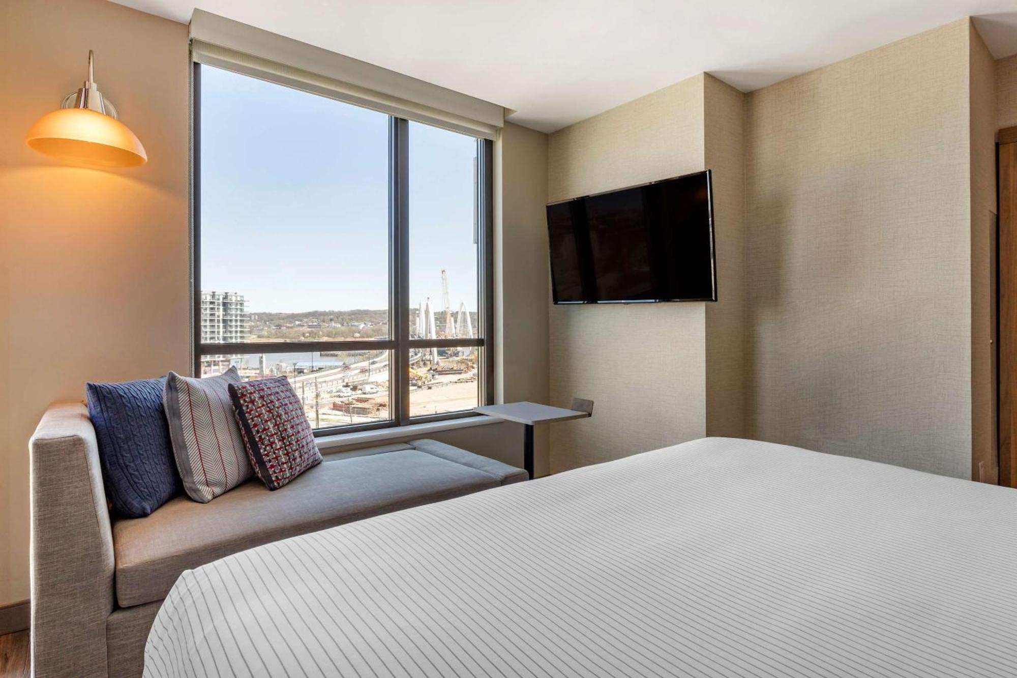 Cambria Hotel Washington Dc Navy Yard Riverfront Bagian luar foto