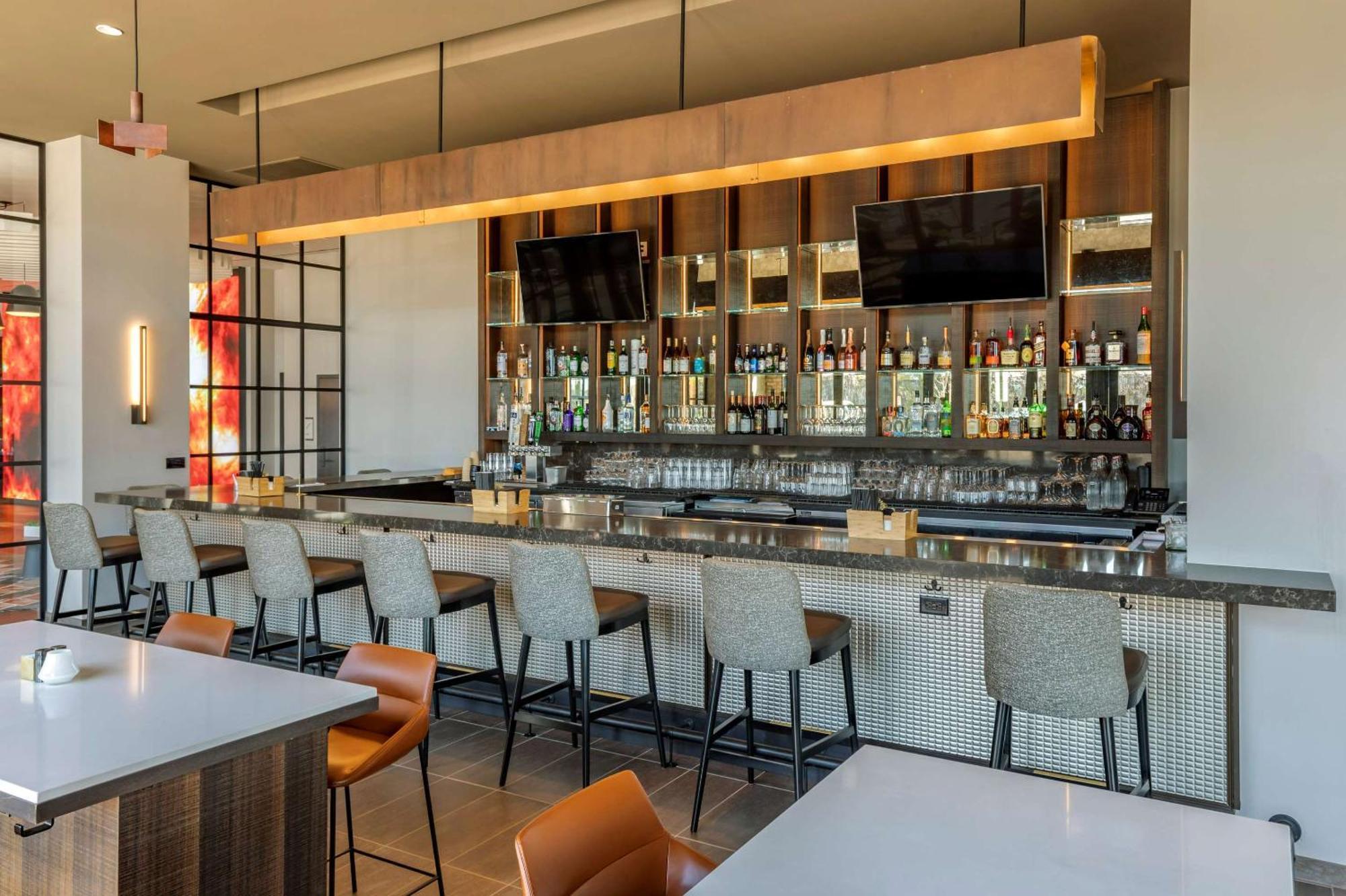 Cambria Hotel Washington Dc Navy Yard Riverfront Bagian luar foto